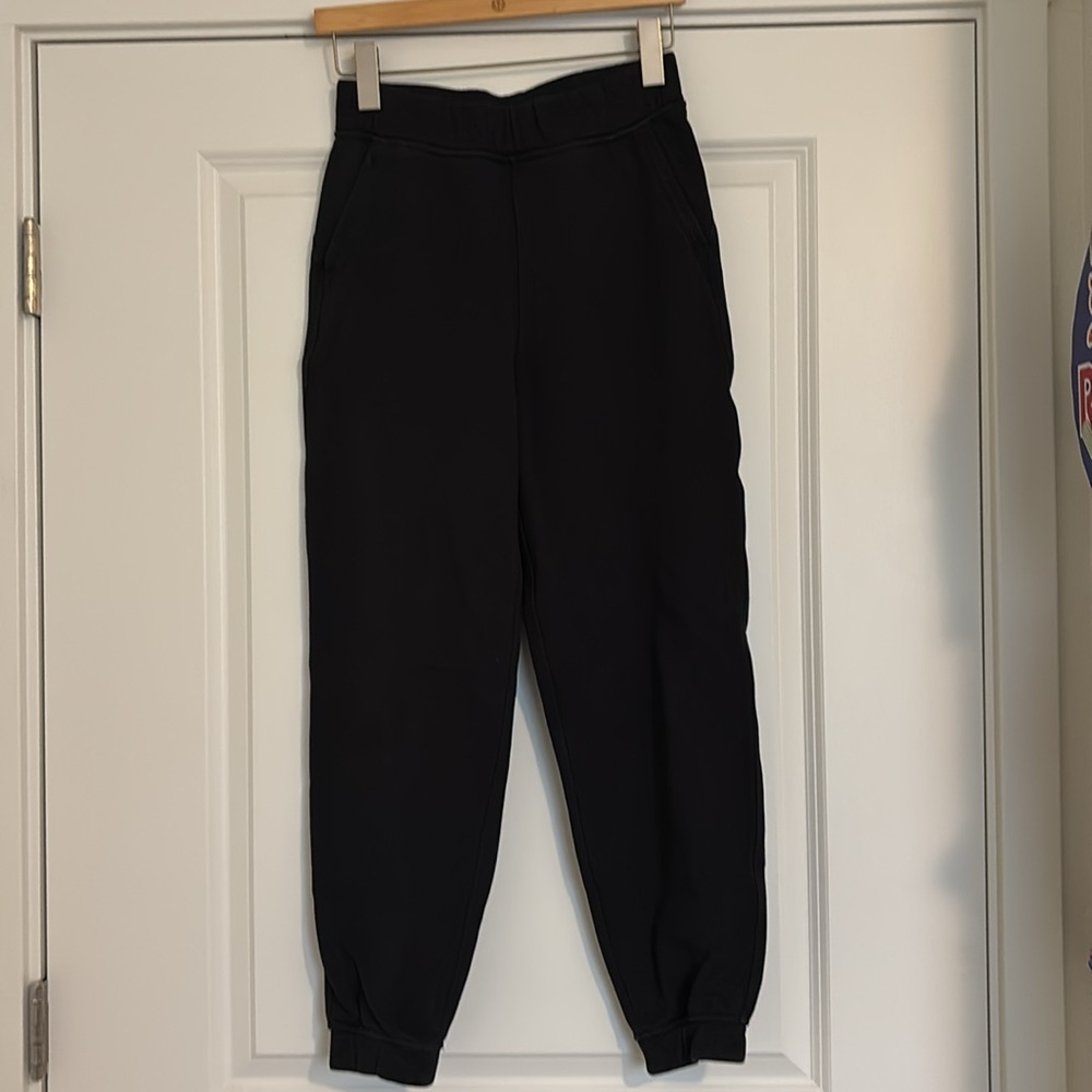 lululemon relaxed hr jogger